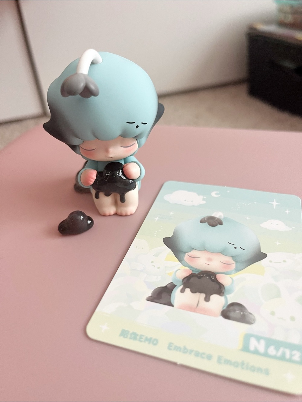 Dimoo by your side figure